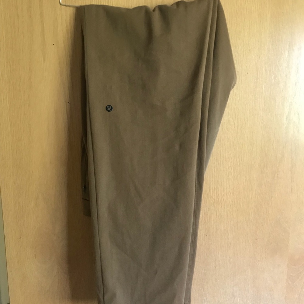 Lululemon commission pants